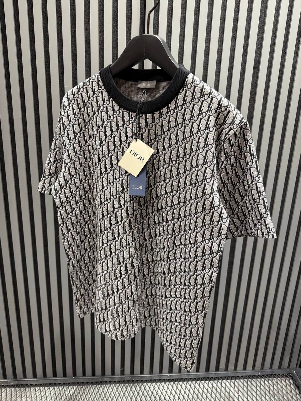 T-SHIRT DIOR