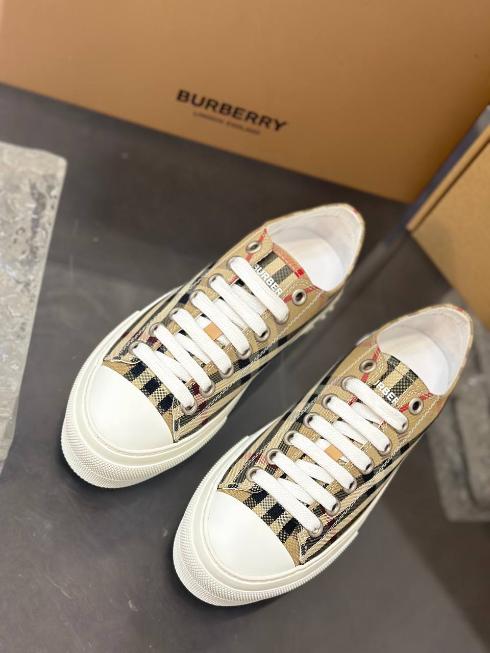 SCARPE BURBERRY