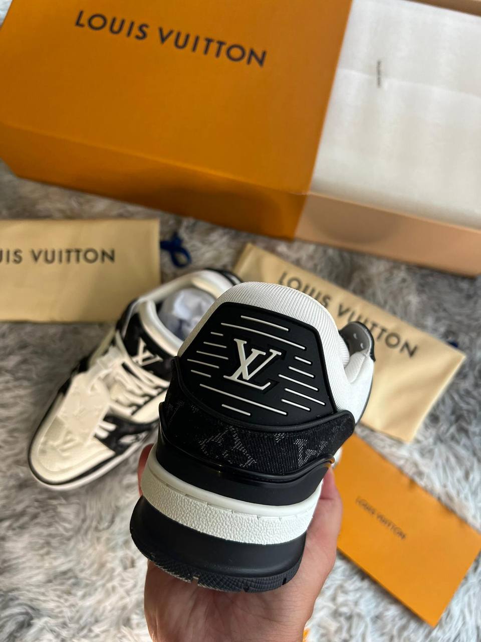 SNEAKERS LV TRAINER
