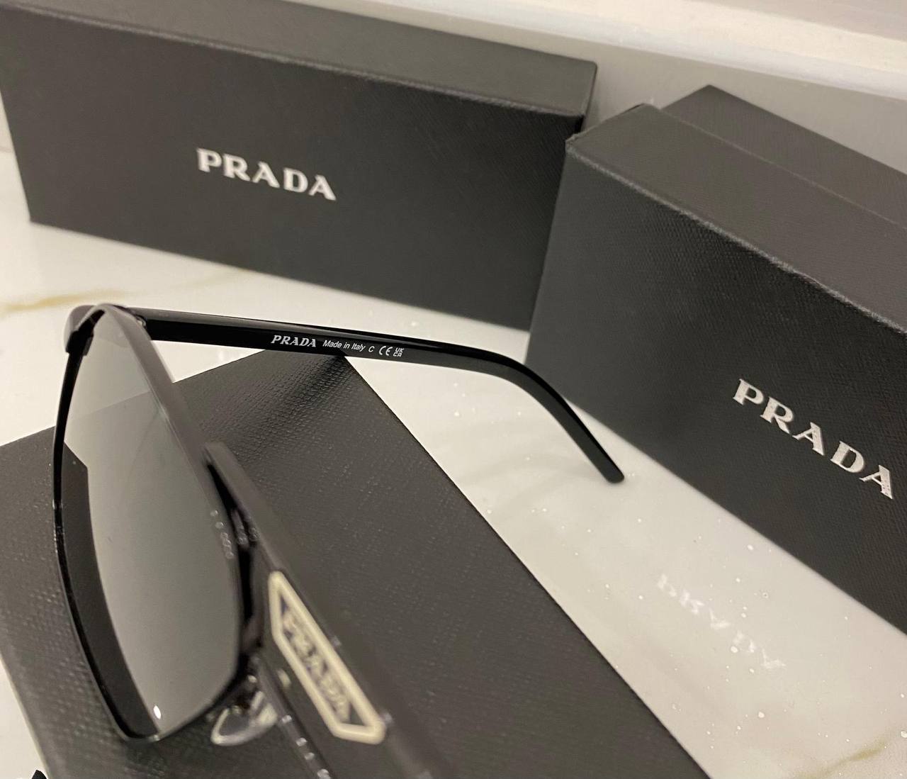 OCCHIALI DA SOLE PRADA