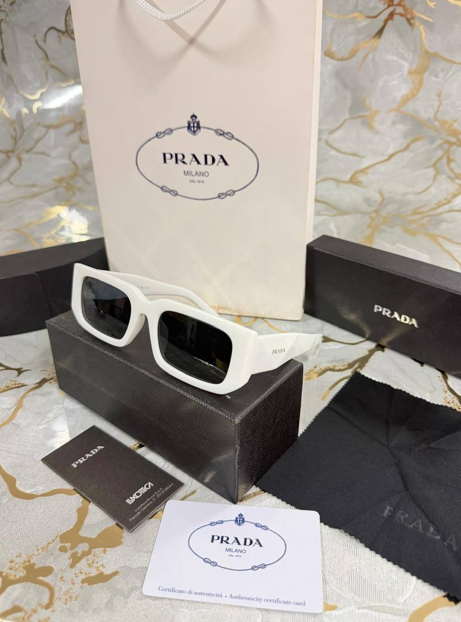 OCCHIALI DA SOLE PRADA