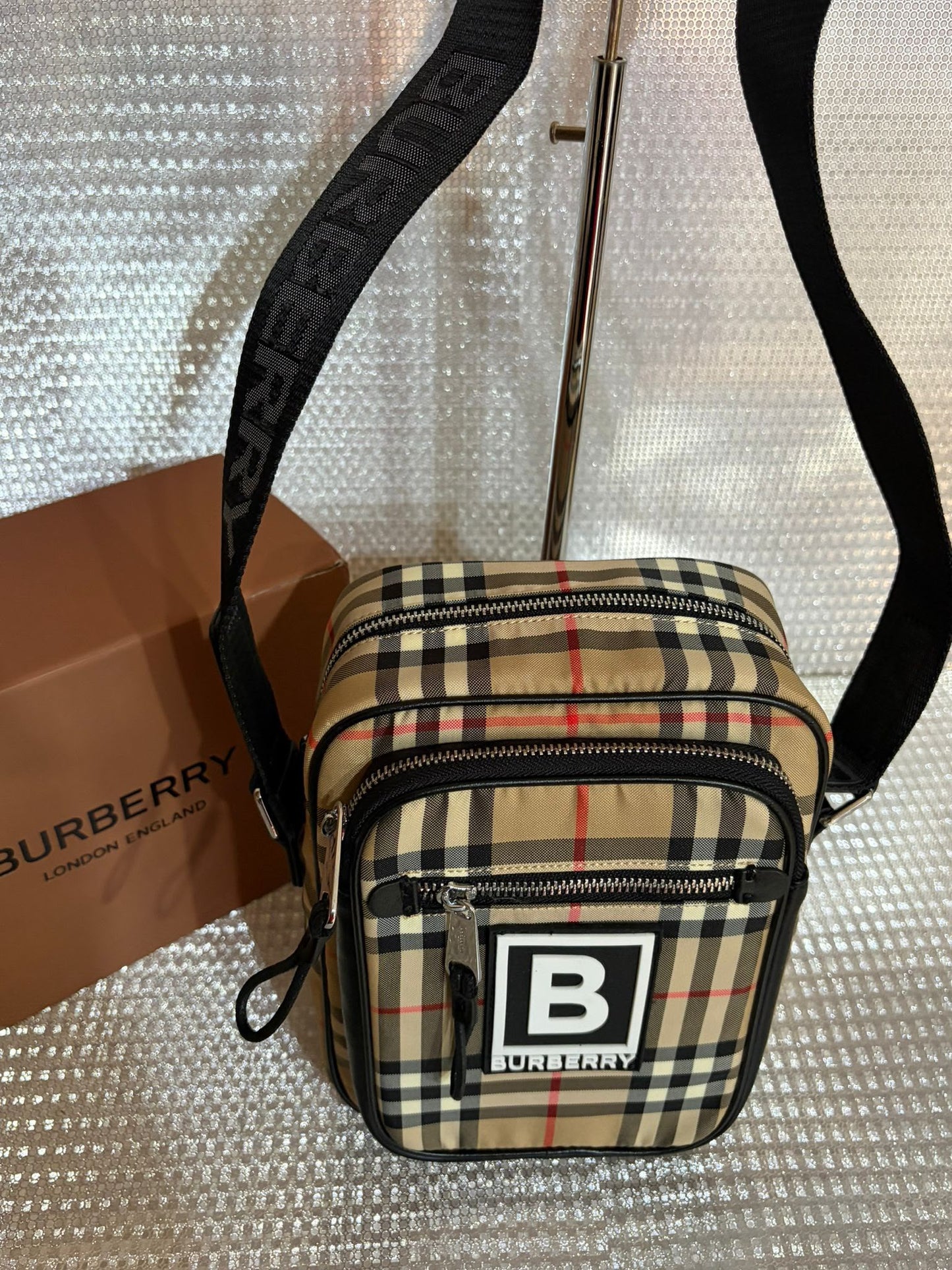 BORSELLO BURBERRY