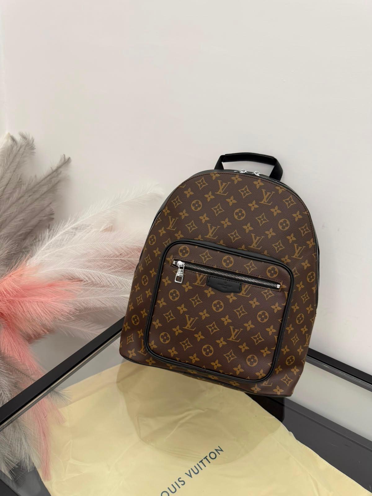 ZAINO LV