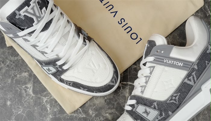 SNEAKERS LV TRAINER
