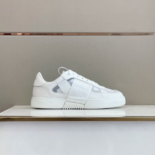 VALENTINO SNEAKERS