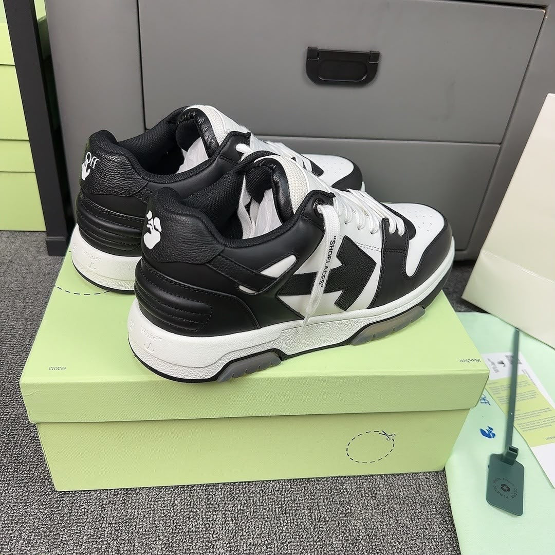 SNEAKERS OFF WHITE